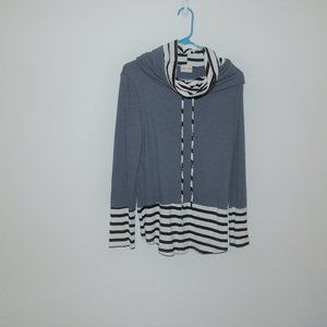 Cowl neck long sleeve top